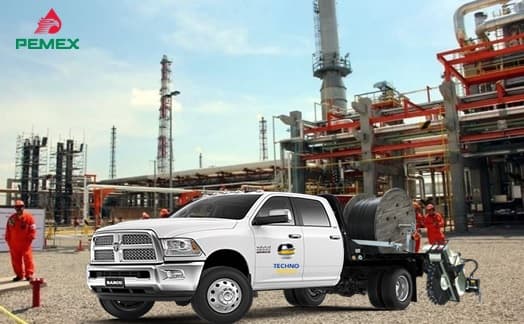 Construcción Subterránea de Fibra Óptica en Pemex.